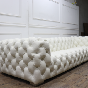 Pikowana sofa Chesterfield